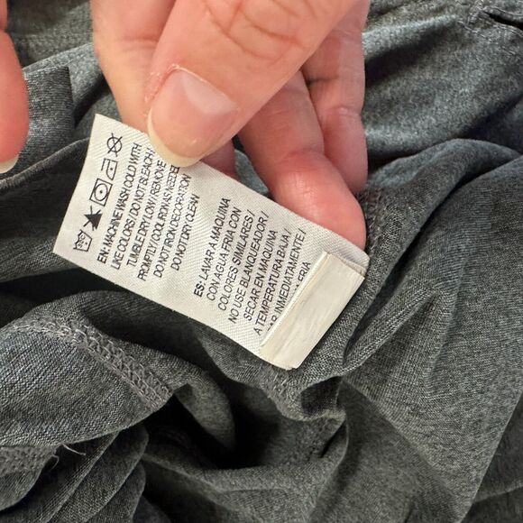 Reebok Gray Long Sleeve Light Hooded Pullover Running Shirt Front Pockets XS - Picture 8 of 11